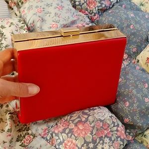 Red clutch